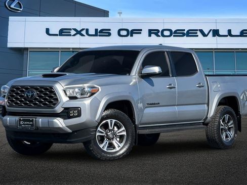 Used 2018 Toyota Tacoma TRD Sport RWD image 1
