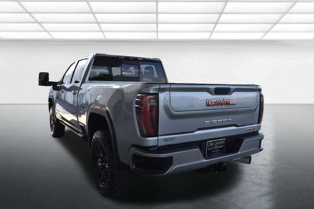 Used 2024 GMC Sierra 2500 AT4 w/ AT4 Premium Plus Package AWD/4WD image 9