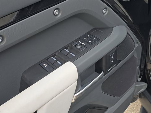 Certified 2025 Land Rover Defender 130 S image 11