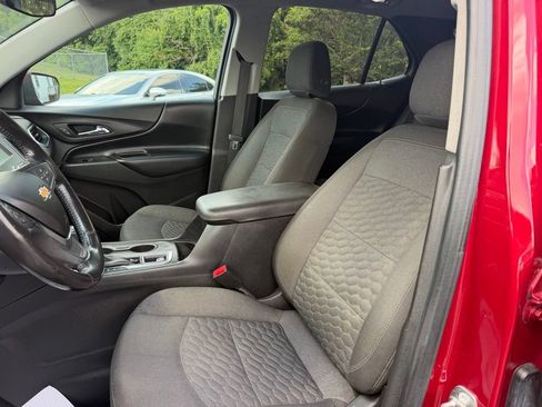 Used 2018 Chevrolet Equinox LT FWD image 11
