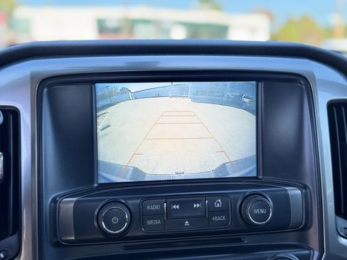 Used 2018 Chevrolet Silverado 1500 LT w/ LT Convenience Package image 19