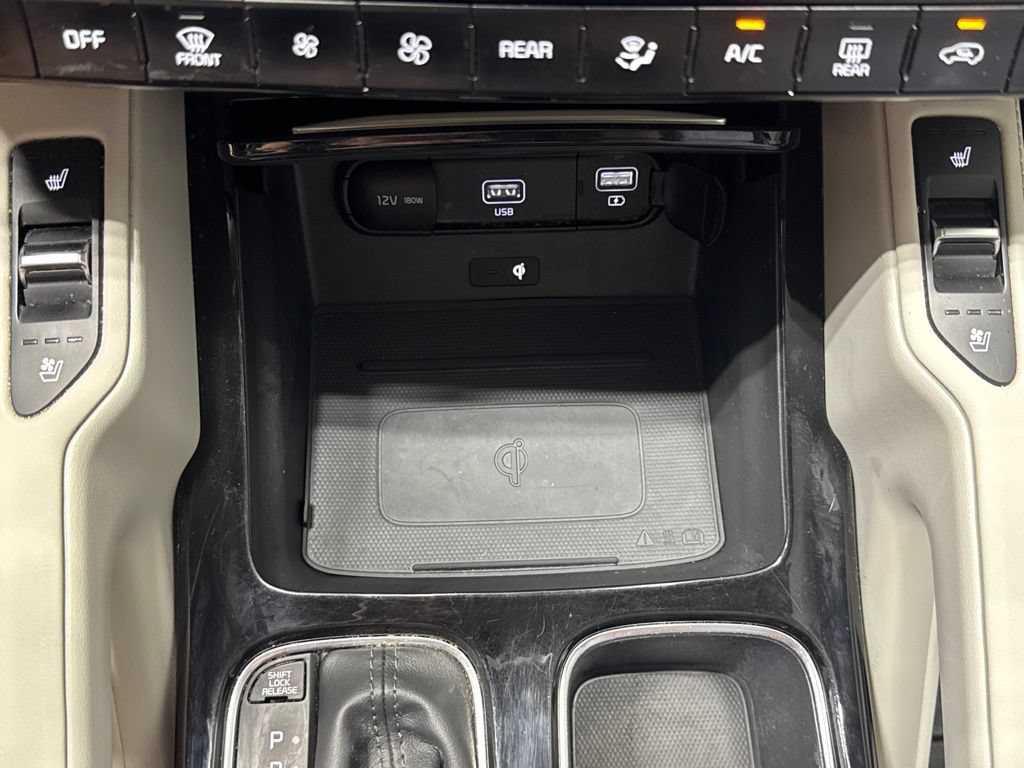 Used 2022 Kia Telluride EX w/ EX Premium Package FWD image 16