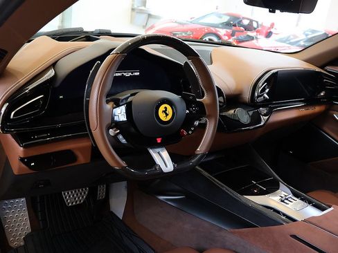 Certified 2025 Ferrari Purosangue AWD/4WD image 32