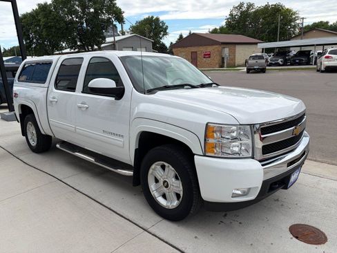 Used 2010 Chevrolet Silverado 1500 LTZ w/ Suspension Package, Off-Road AWD/4WD image 6