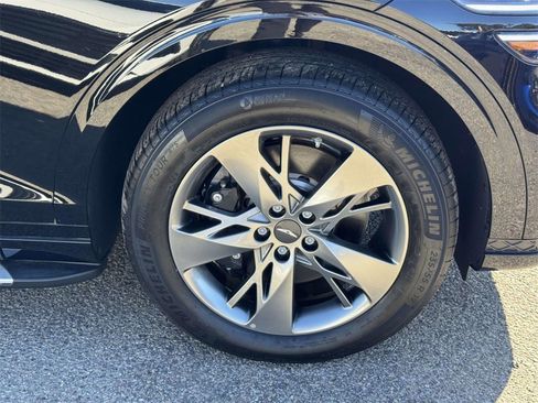 Used 2024 Genesis GV70 3.5T Sport image 10