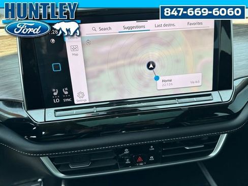 Used 2024 Volkswagen Atlas SEL Premium R-Line image 28