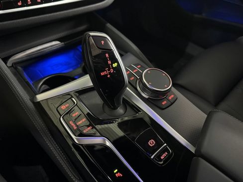 Used 2023 BMW M550i xDrive AWD/4WD image 36