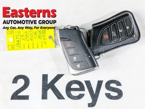 Used 2019 Lexus ES 350 w/ Premium Package image 22