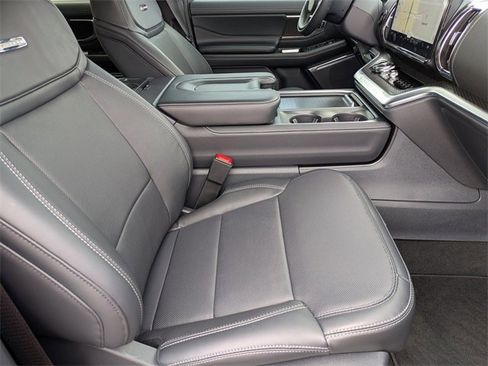 New 2025 Ford Expedition Max Platinum w/ Stealth Performance Package image 36