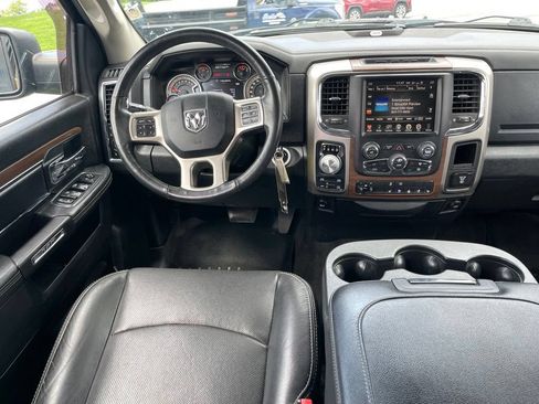 Used 2017 RAM 1500 Laramie AWD/4WD image 9