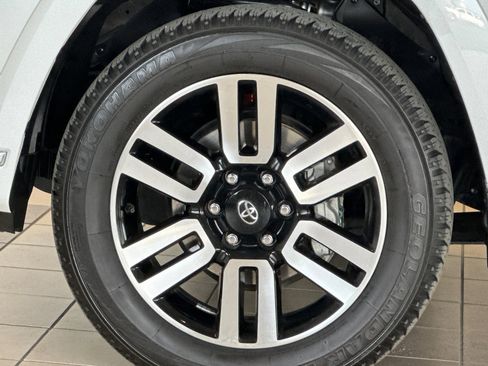 Certified 2024 Toyota 4Runner Limited image 27