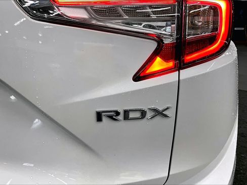 Used 2023 Acura RDX w/ Technology Package FWD image 8