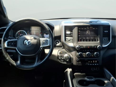 Used 2019 RAM 1500 Big Horn AWD/4WD image 10
