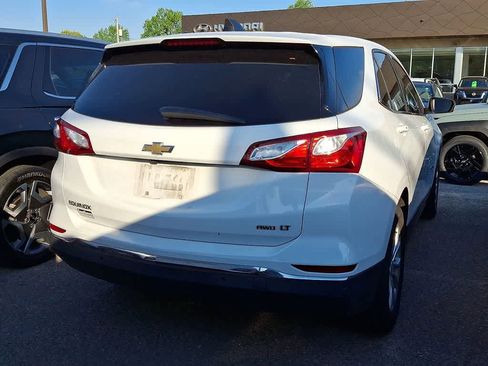Used 2018 Chevrolet Equinox LT image 3
