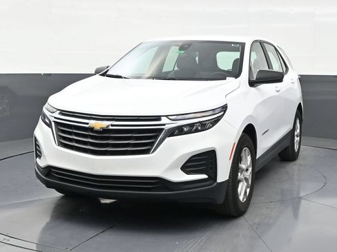 Used 2024 Chevrolet Equinox LS FWD image 8