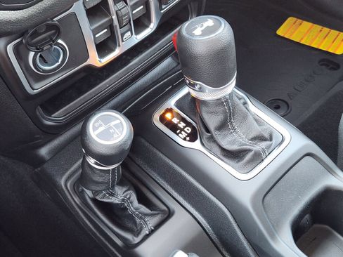 New 2026 Jeep Wrangler Unlimited Sport AWD/4WD image 19