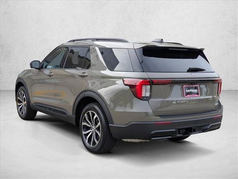 New 2026 Ford Explorer ST-Line AWD/4WD image 9