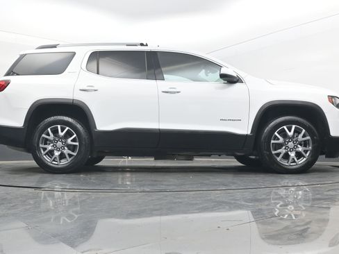 Used 2023 GMC Acadia SLT image 31