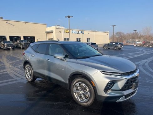 Certified 2024 Chevrolet Blazer LT w/ Convenience Package image 7