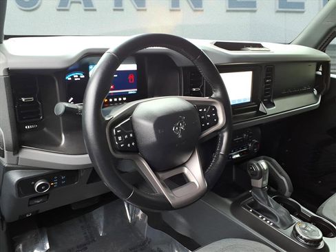 Used 2023 Ford Bronco Big Bend image 20