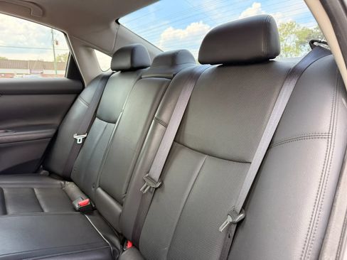 Used 2015 Nissan Altima 2.5 SL w/ Technology Package FWD image 13