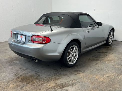 Used 2014 MAZDA MX-5 Miata Sport RWD image 4