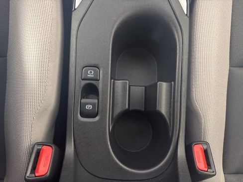 Used 2025 Toyota Corolla LE FWD image 17