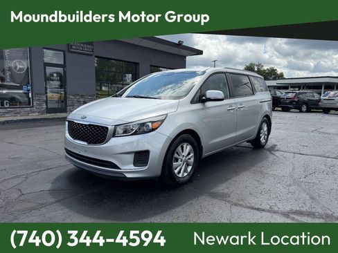 Used 2016 Kia Sedona LX w/ Option Group 020 FWD image 1