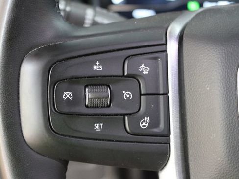 Used 2024 GMC Yukon XL SLT w/ SLT Luxury Package AWD/4WD image 16