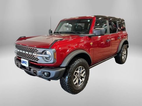Used 2025 Ford Bronco Badlands AWD/4WD image 35