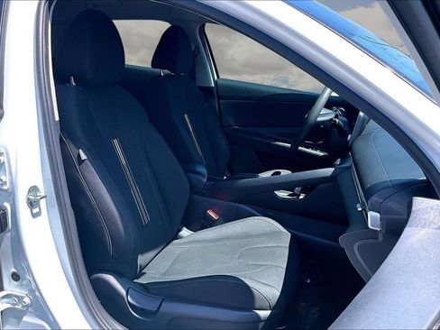 Used 2021 Hyundai Elantra SEL w/ Cargo Package FWD image 26