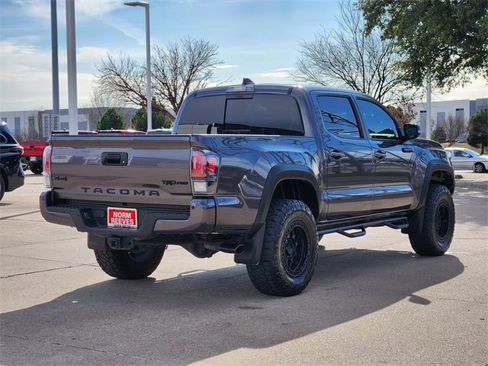 Used 2020 Toyota Tacoma TRD Pro image 3