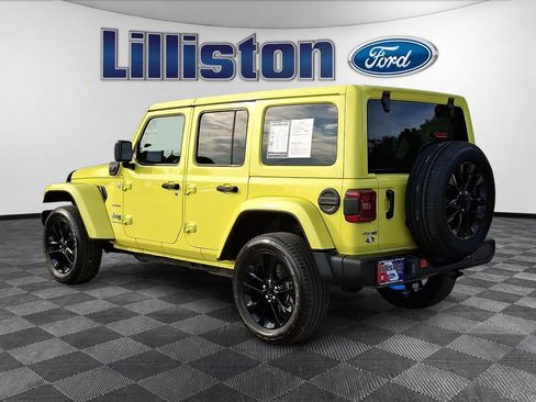 Used 2023 Jeep Wrangler Unlimited Sahara w/ Cold Weather Group AWD/4WD image 6