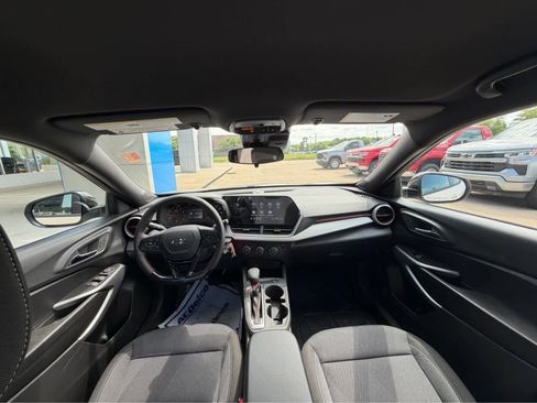 New 2026 Chevrolet Trax RS w/ Driver Confidence Package FWD image 16