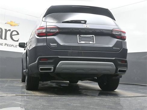 Used 2025 Honda Pilot Touring image 54
