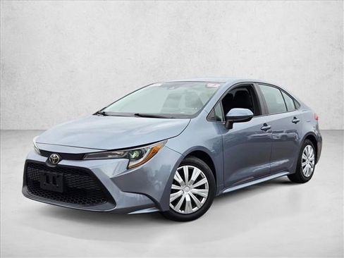 Used 2022 Toyota Corolla LE image 1