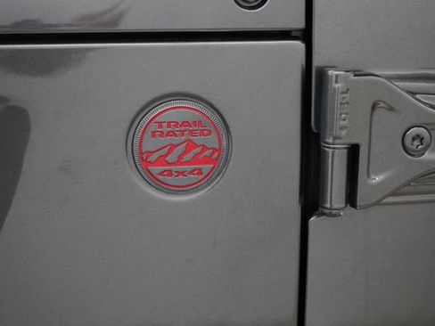 Used 2018 Jeep Wrangler Unlimited Rubicon w/ Dual Top Group image 82