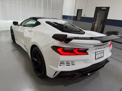 New 2026 Chevrolet Corvette E-Ray w/ ZER Performance Package AWD/4WD image 38