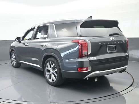 Used 2022 Hyundai Palisade SEL w/ Premium Package FWD image 4