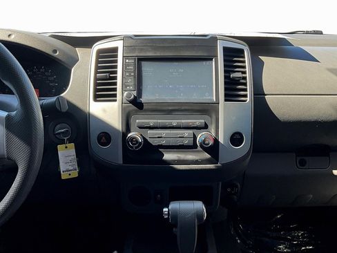 Used 2019 Nissan Frontier S image 6