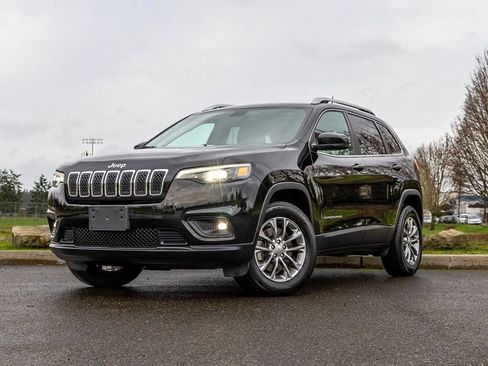 Used 2019 Jeep Cherokee Latitude Plus AWD/4WD image 2