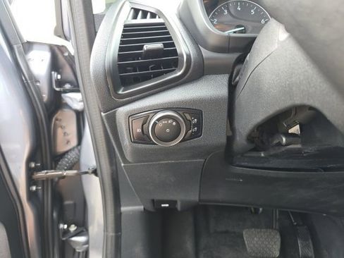 Certified 2021 Ford EcoSport SE image 23