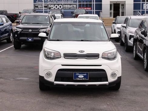 Used 2018 Kia Soul + FWD image 4