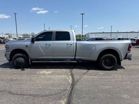 Used 2024 RAM 3500 Big Horn w/ Night Edition AWD/4WD image 2