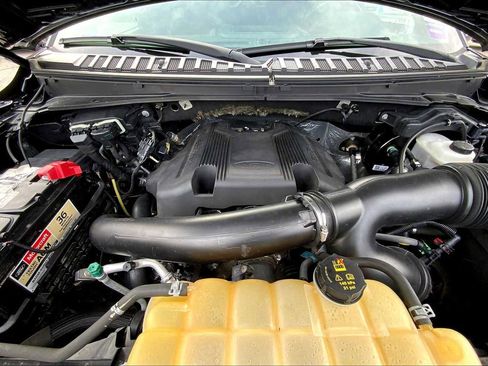 Used 2018 Ford Expedition Limited image 29