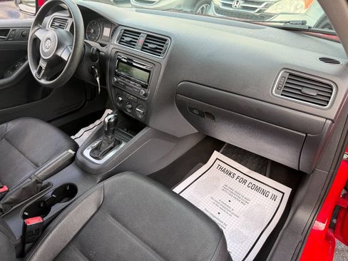 Used 2012 Volkswagen Jetta SE FWD image 38