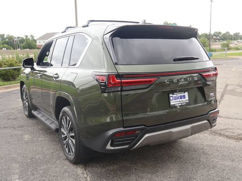 Used 2023 Lexus LX 600 4WD image 5