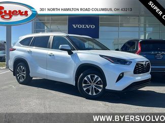 Used 2023 Toyota Highlander XLE video 1