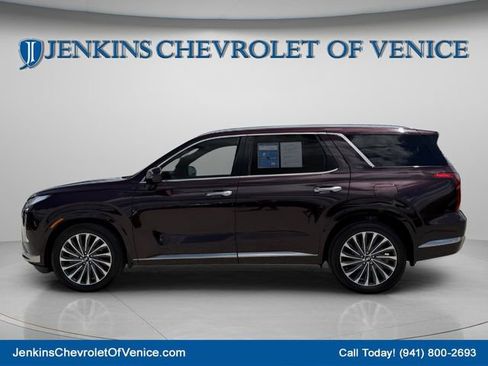 Used 2025 Hyundai Palisade Calligraphy FWD image 9