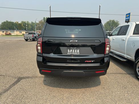 Used 2024 Chevrolet Suburban RST w/ Luxury Package AWD/4WD image 4